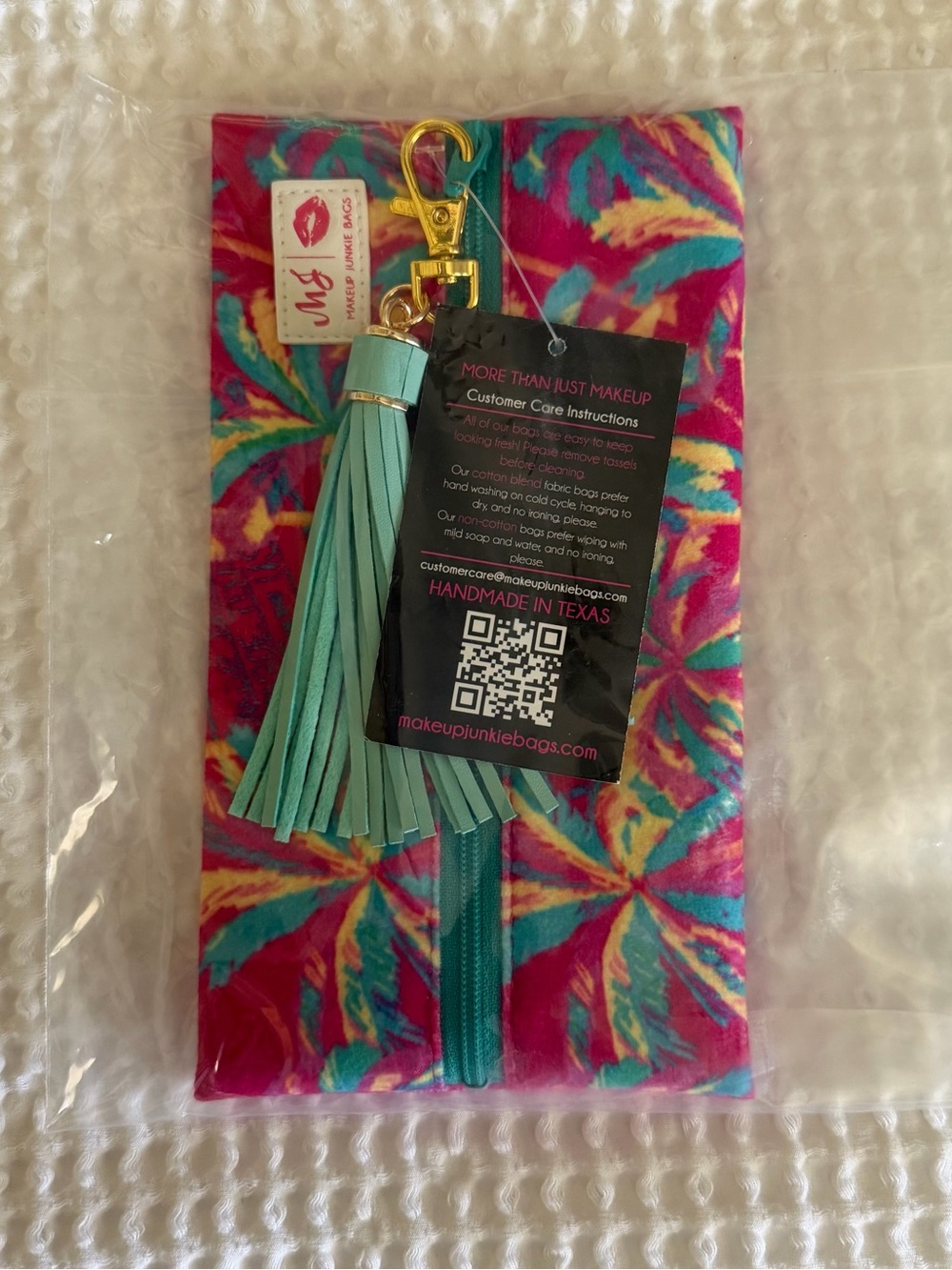 NWT Makeup Junkie Bag - Array 30A Tropical Tassel Cosmetic Pouch